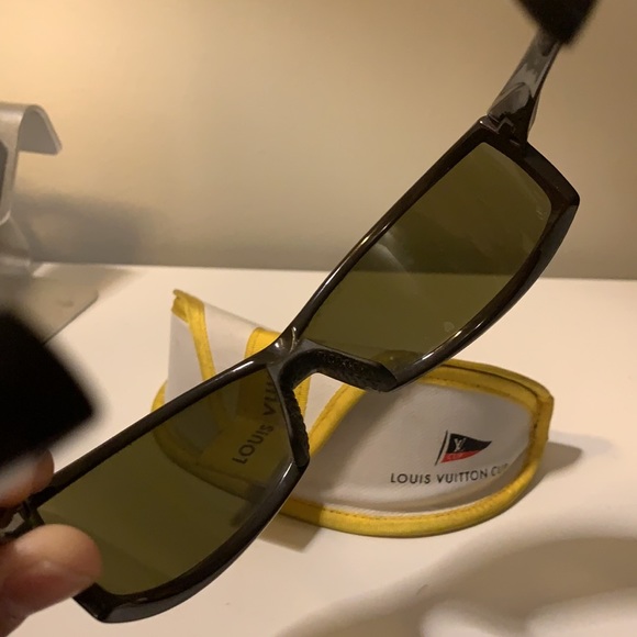 Authentic Louis Vuitton Cup Lunette Sunglasses - Picture 4 of 6